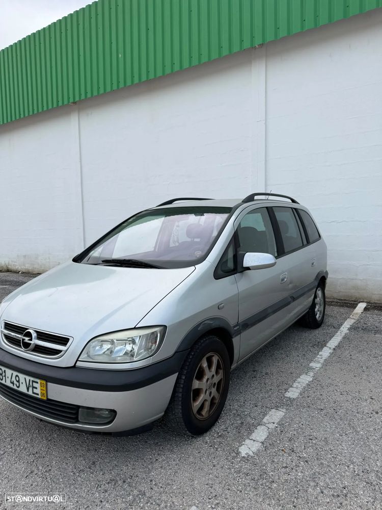 Opel Zafira - 1