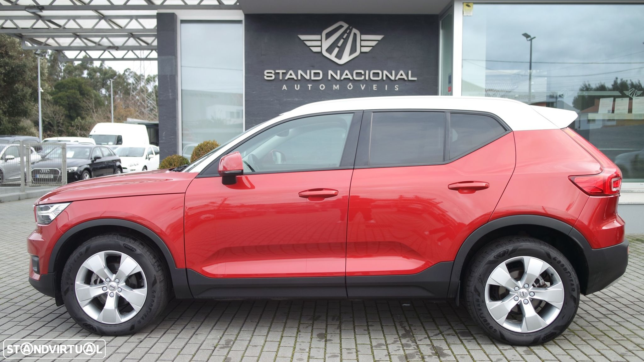 Volvo XC 40 2.0 D3 Momentum Plus Geartronic - 5