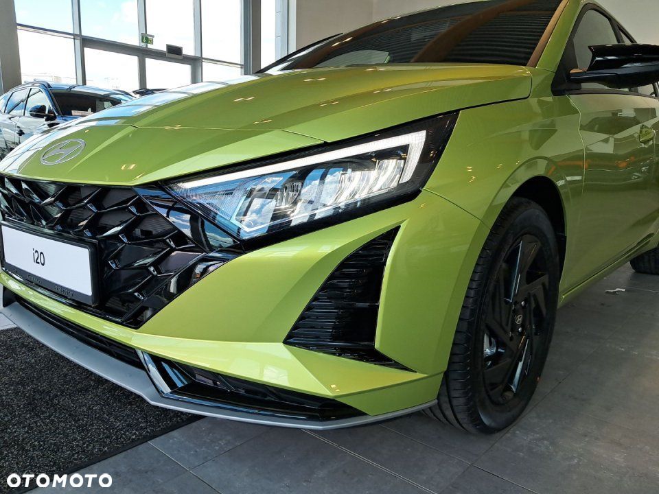 Hyundai i20 - 21