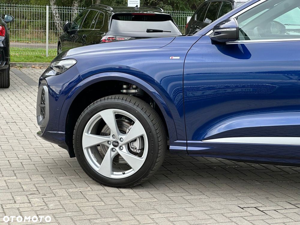 Audi Q5 Sportback - 4