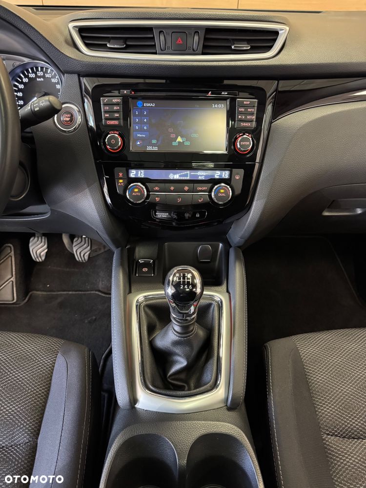Nissan Qashqai 1.6 DIG-T N-Connecta - 8
