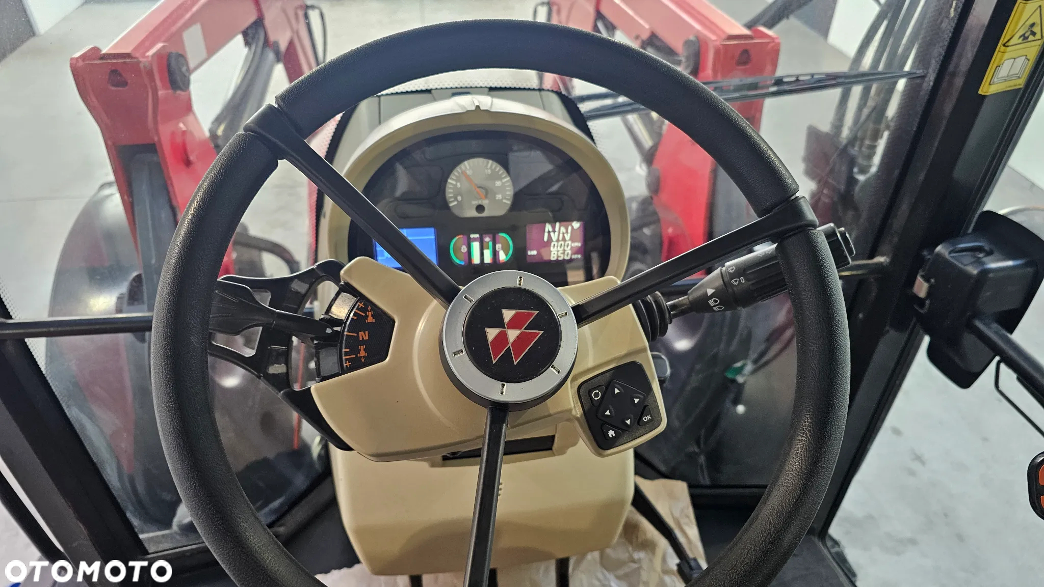 Massey Ferguson 5611 Dyna 4 Klimatyzacja  5455Dyna6 Arion 420 5608, 5609, 5610, 5611, 5612, 5613 - 11