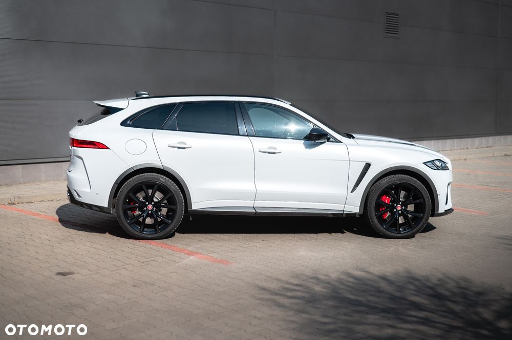 Jaguar F-Pace 5.0 V8 S/C AWD SVR - 17