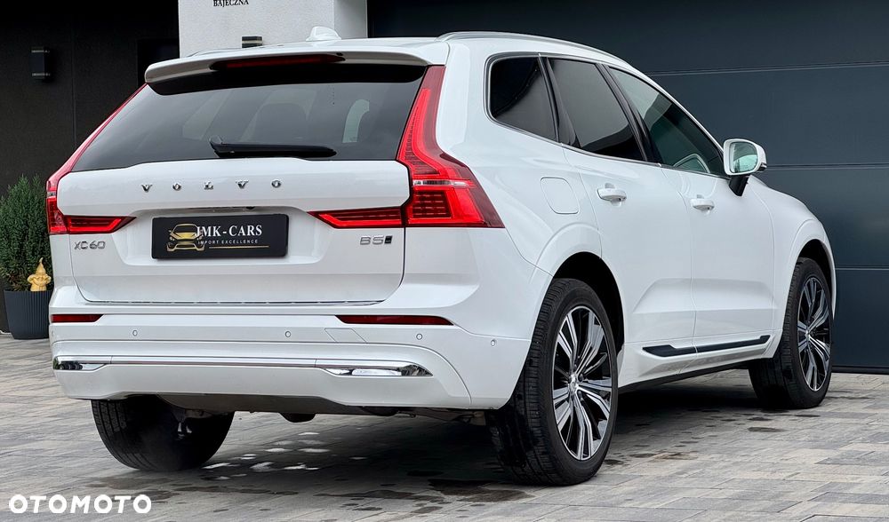 Volvo XC 60 B5 B AWD Plus Bright - 9