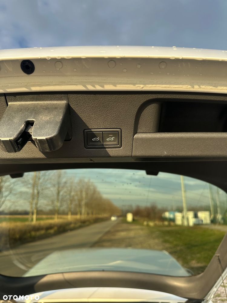 Volkswagen Arteon 2.0 TDI Bi-Turbo SCR 4Mot R-Line Edition DSG - 10