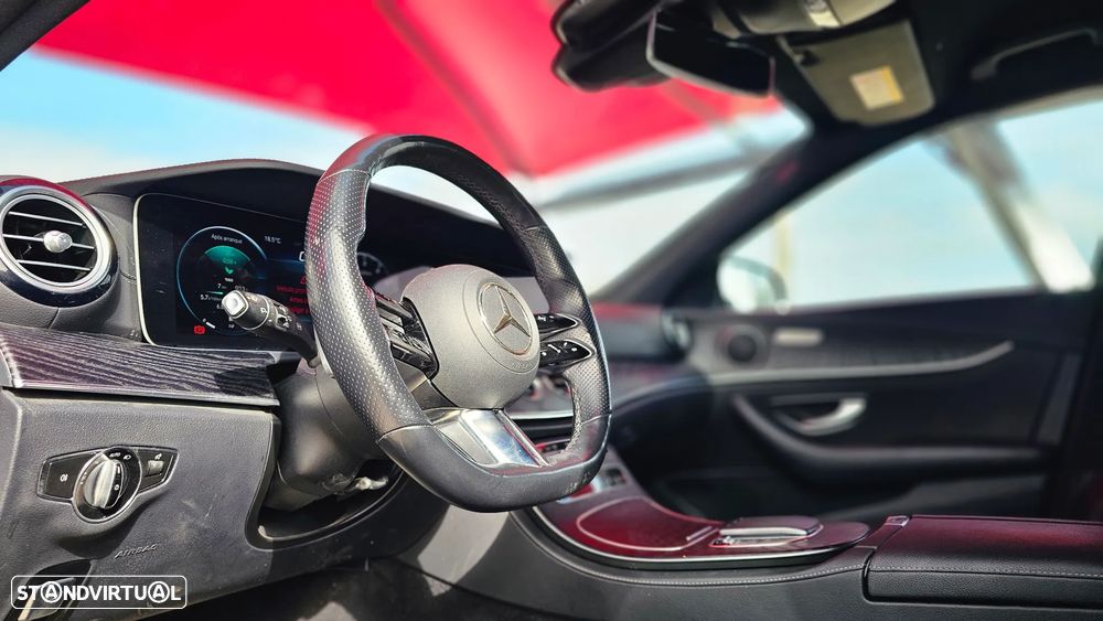 Mercedes-Benz E 300 de 4Matic 9G-TRONIC AMG Line - 40