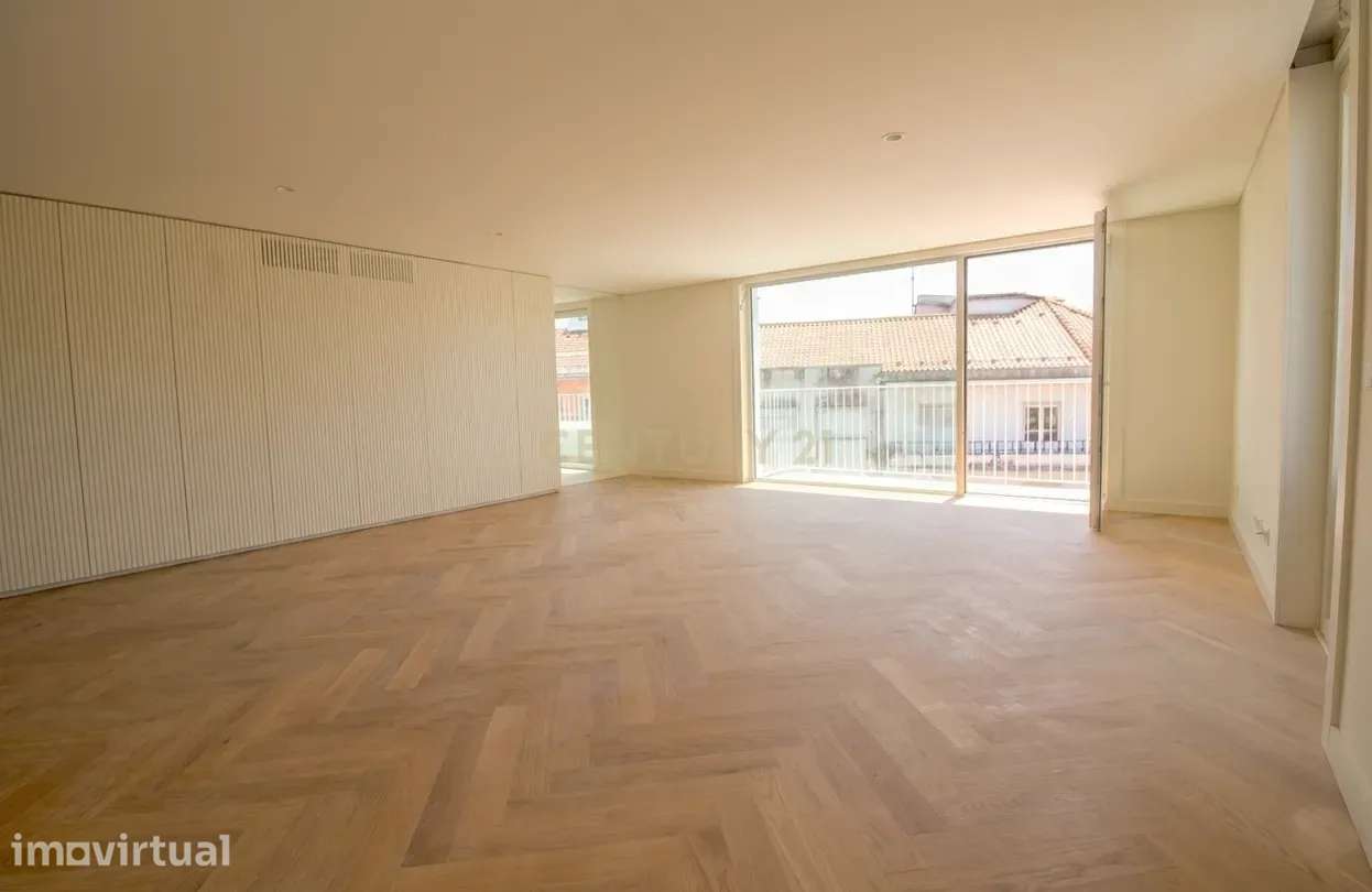 Luxuosa Moradia em Alcântara, Lisboa - 240m² com Vista Rio - Grande imagem: 2/26