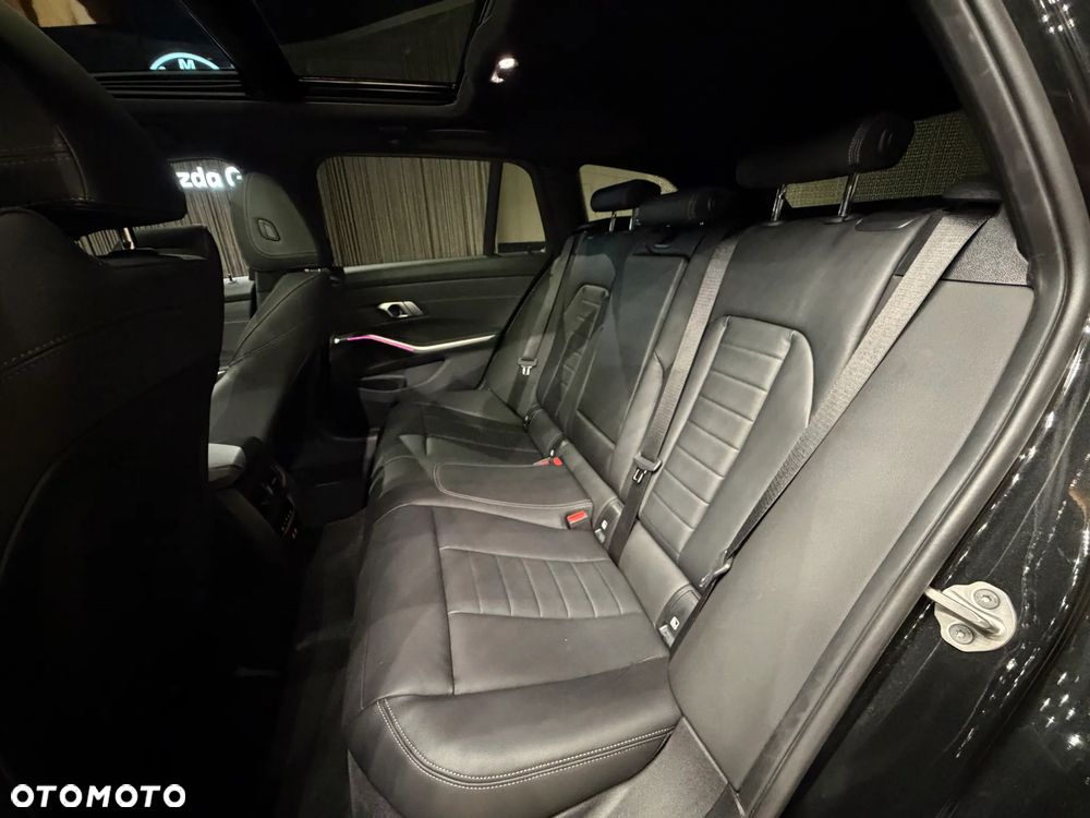 BMW Seria 3 M340d xDrive mHEV sport - 22