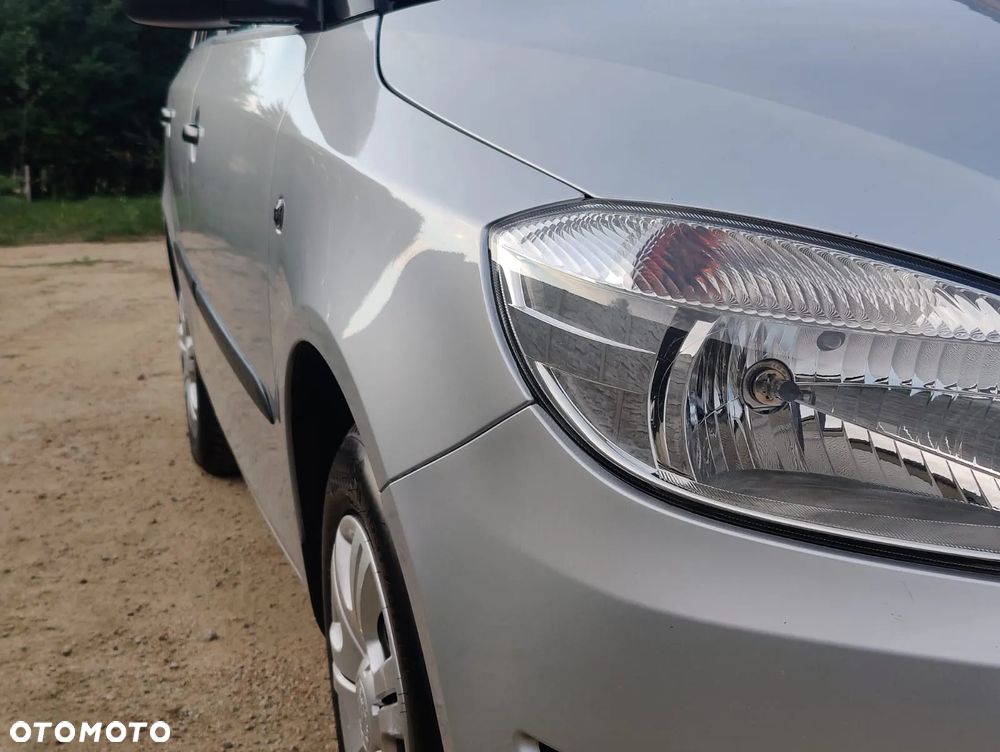 Skoda Fabia 1.2 HTP Combi Elegance - 13