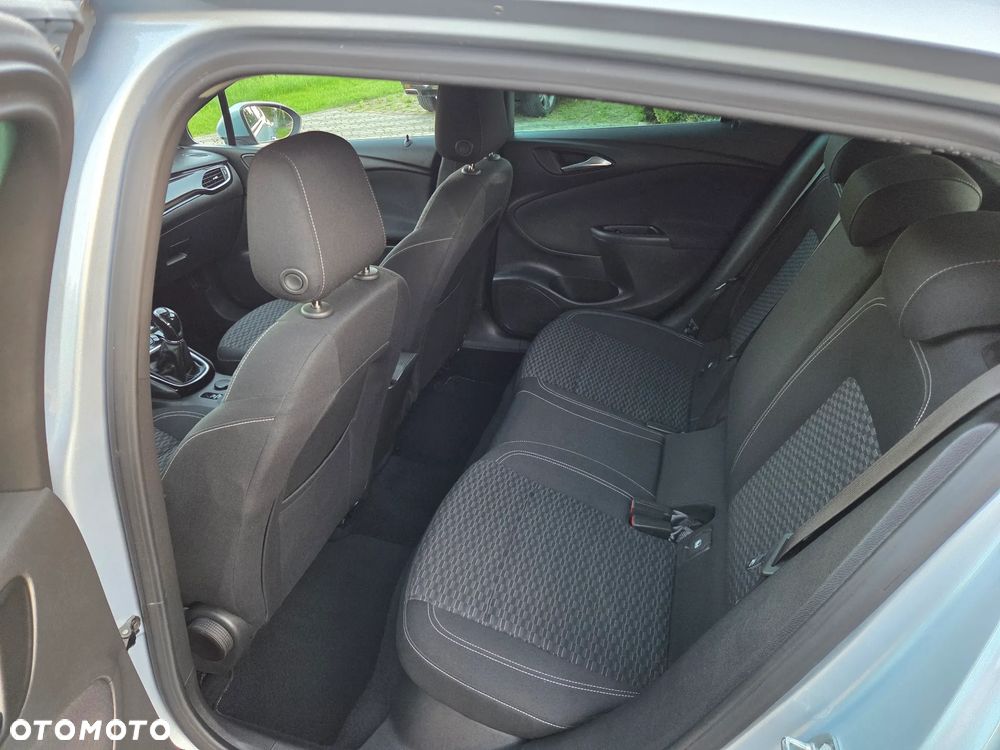 Opel Astra 1.4 Turbo Active - 31