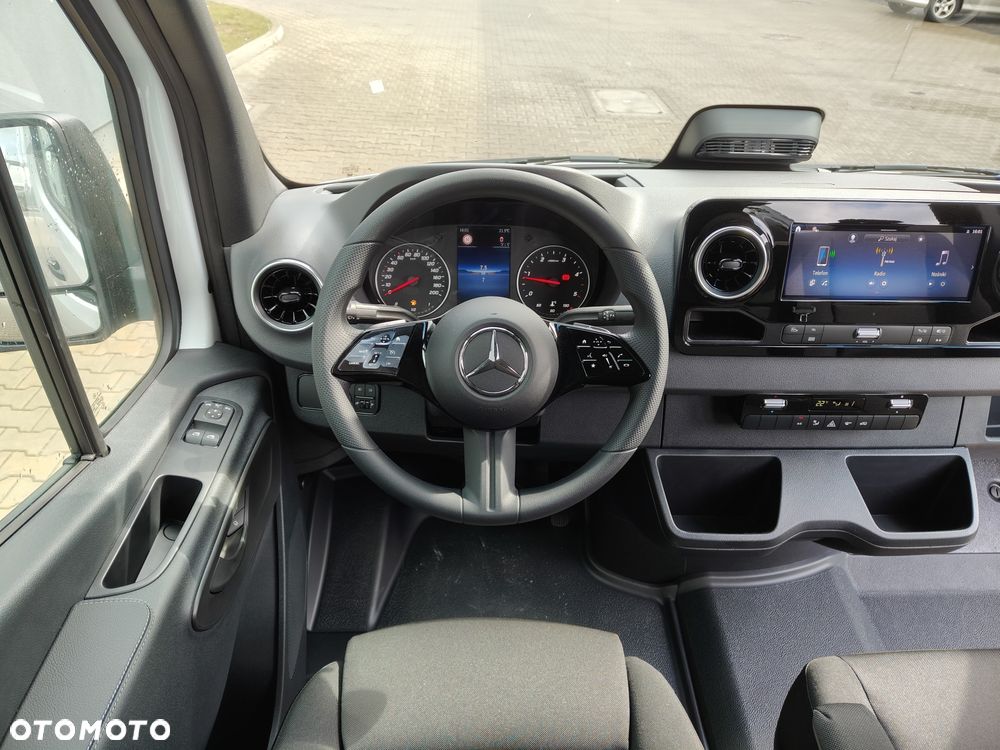 Mercedes-Benz Sprinter 317 CDI Furgon Ekstra długi 4325+mm Brygadówka - 15