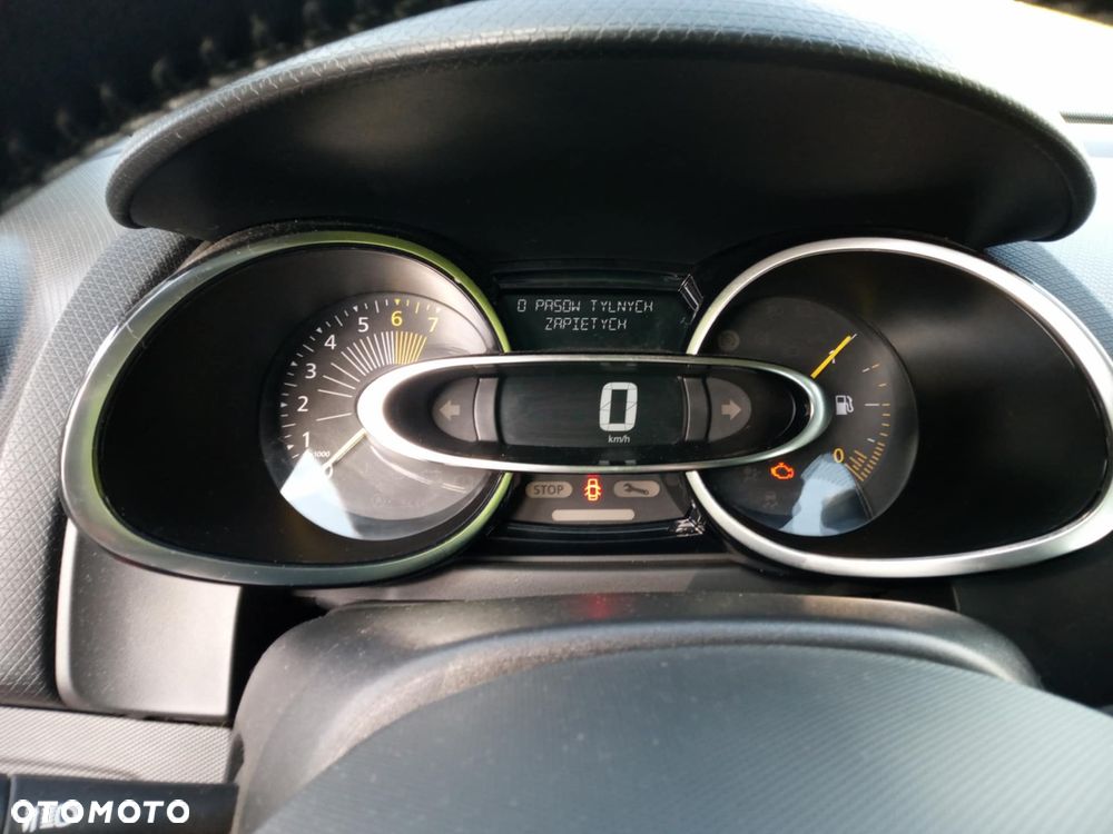 Renault Clio 1.2 16V Limited Plus - 18