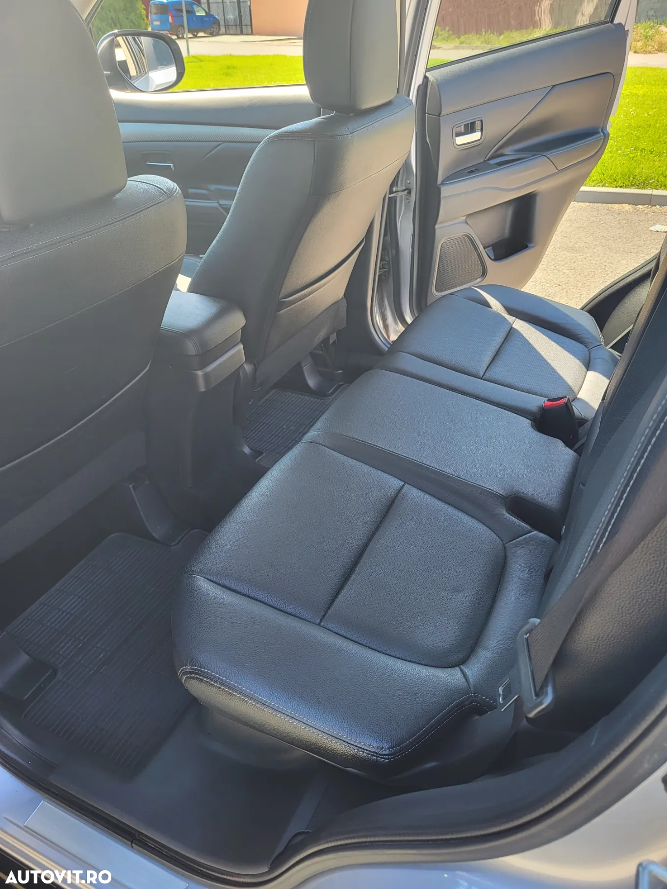 Mitsubishi Outlander 2.2 DI-D 4WD Automatik Instyle - 6