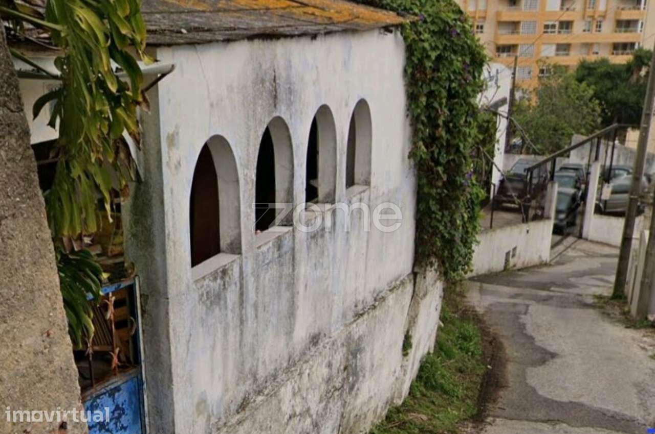 Terreno Amadora Centro com Viabilidade para Prédio - Grande imagem: 3/9