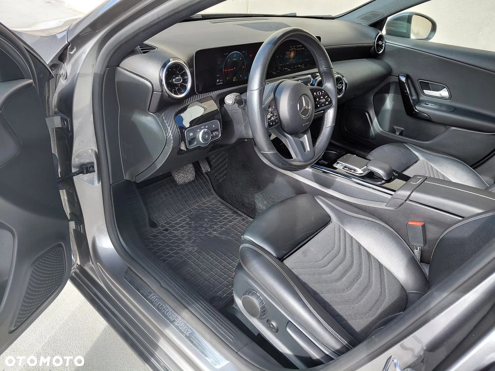 Mercedes-Benz Klasa A 180 d Edition 1 7G-DCT - 6