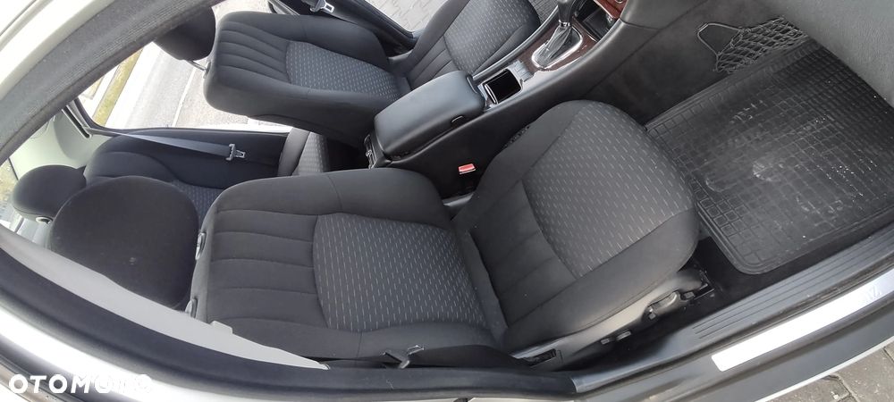 Mercedes-Benz Klasa C 220 CDI Automatik Elegance - 26