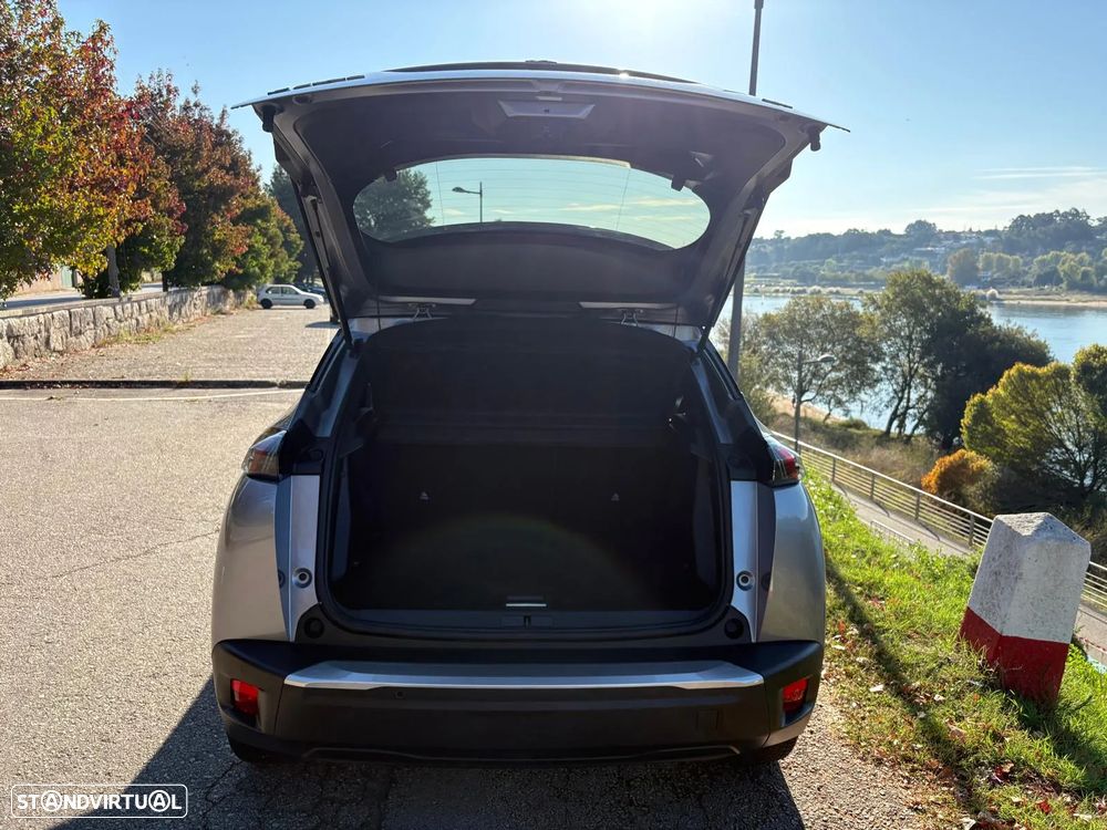 Peugeot e-2008 GT - 19