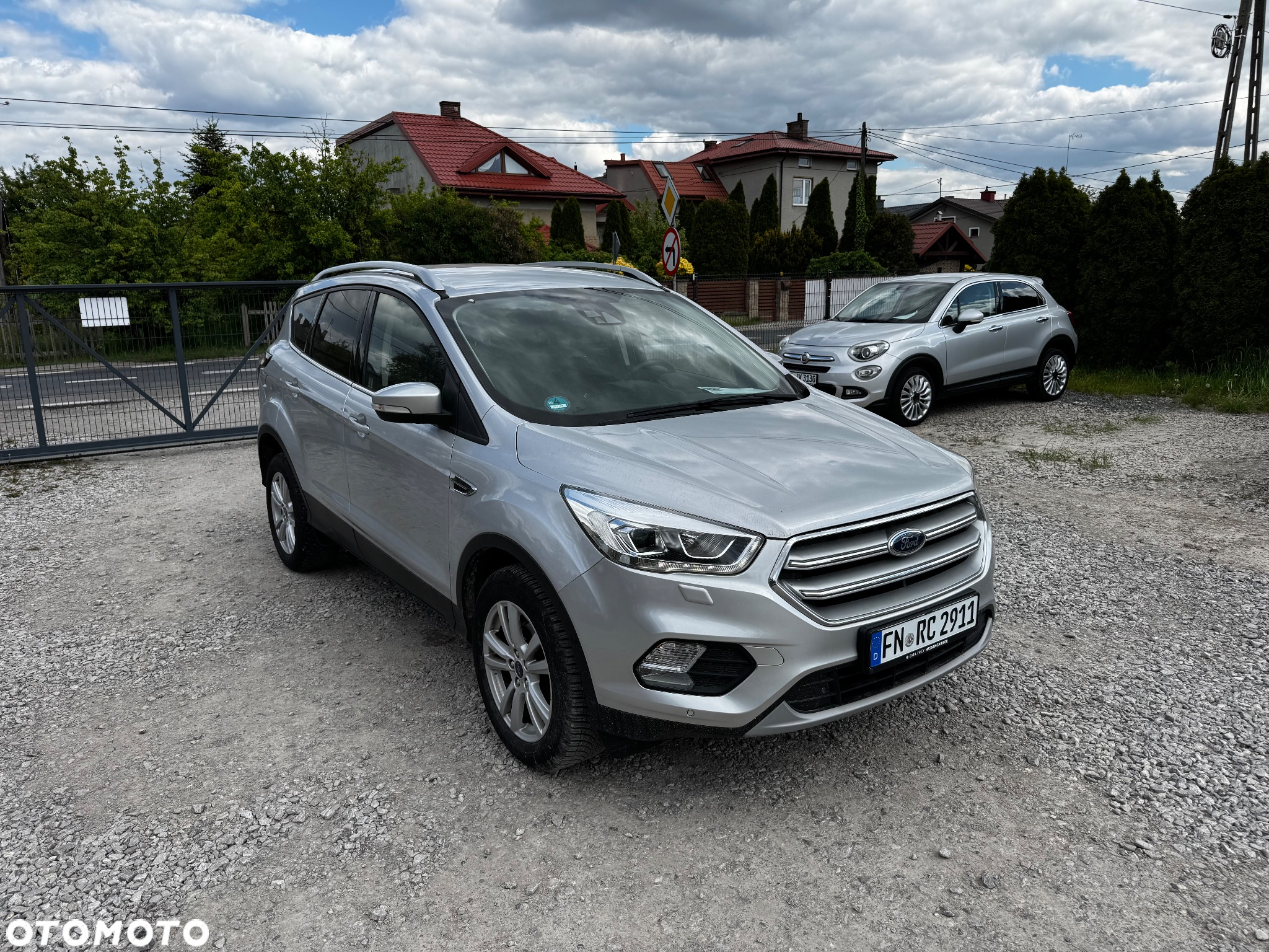 Ford Kuga 1.5 EcoBoost 2x4 Cool & Connect - 3