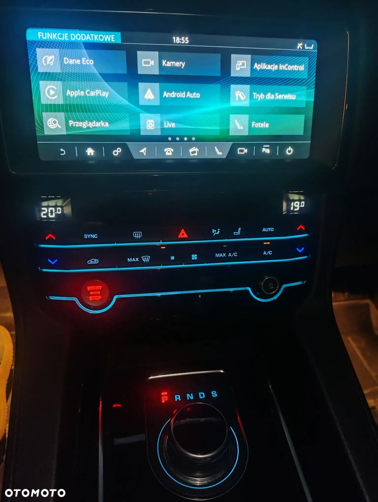 Jaguar F-Pace 2.0 i4D AWD Prestige - 9