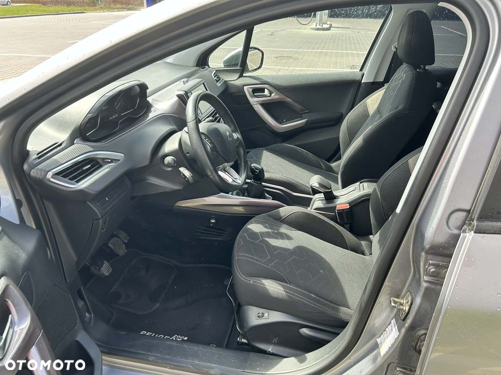 Peugeot 2008 1.2 VTi/Pure Tech Active - 4