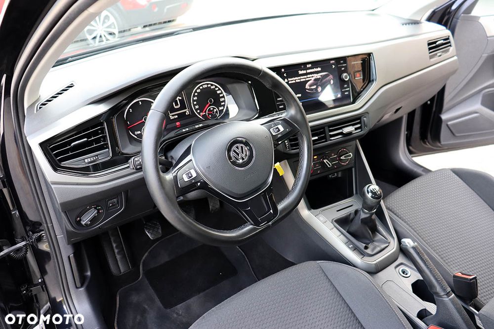 Volkswagen Polo 1.6 TDI SCR Comfortline - 12