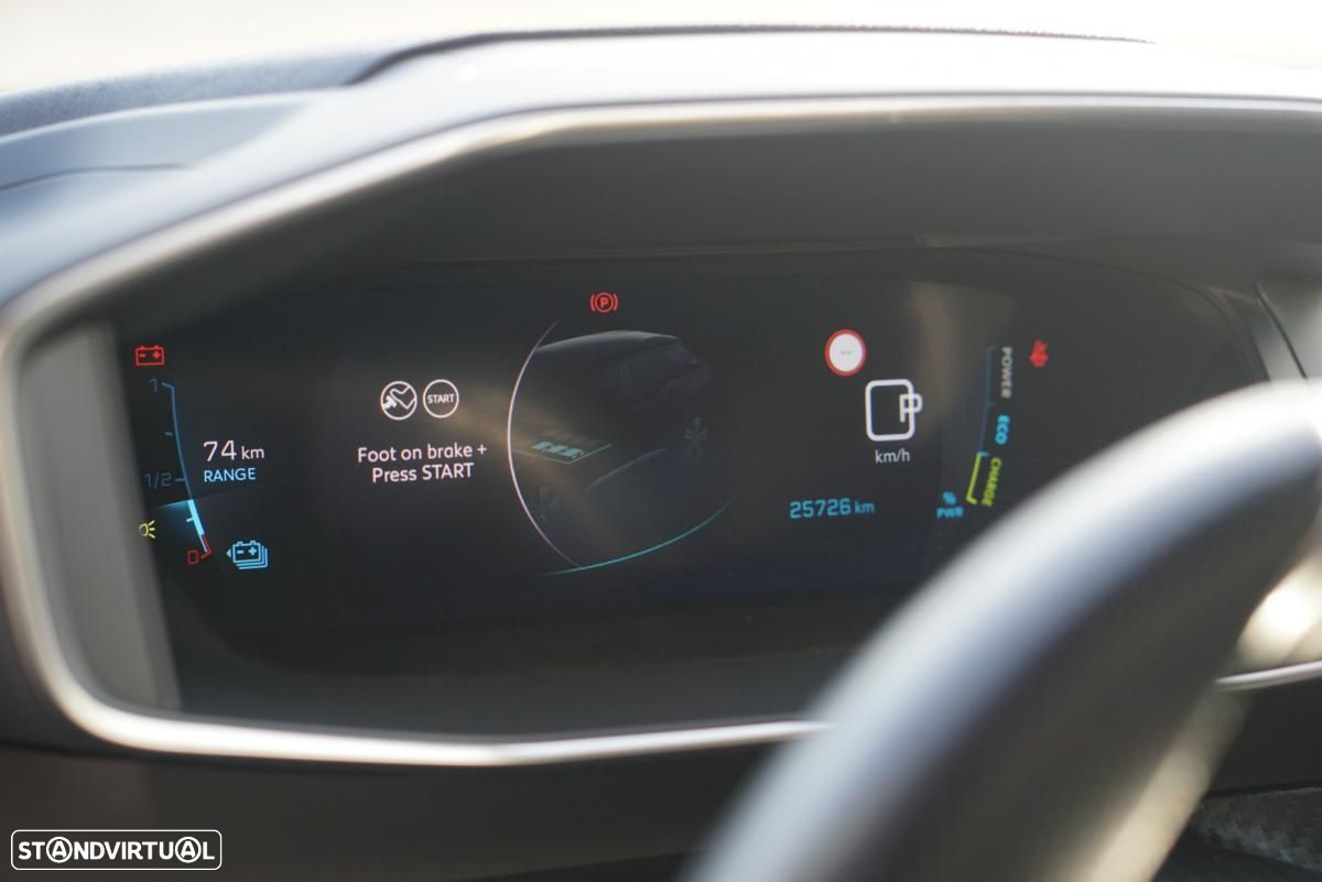 Peugeot e-2008 50 kWh GT - 14