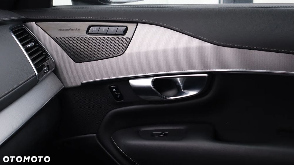 Volvo XC 90 T8 AWD Plug-In Hybrid R-Design 7os - 15