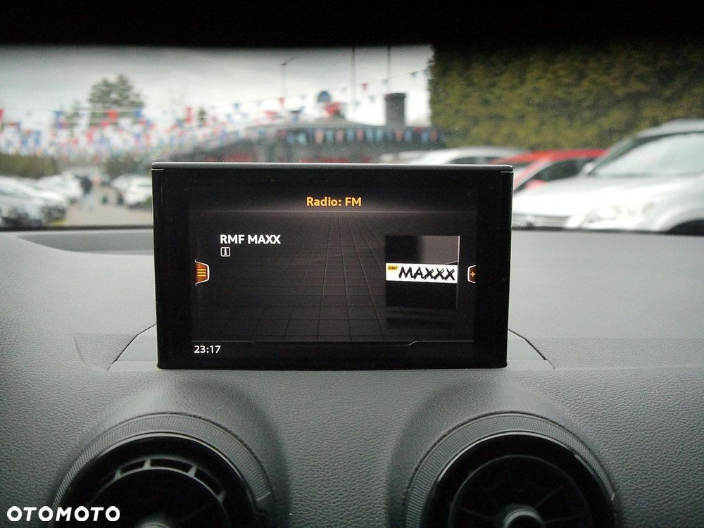 Audi Q2 30 TDI S tronic - 19