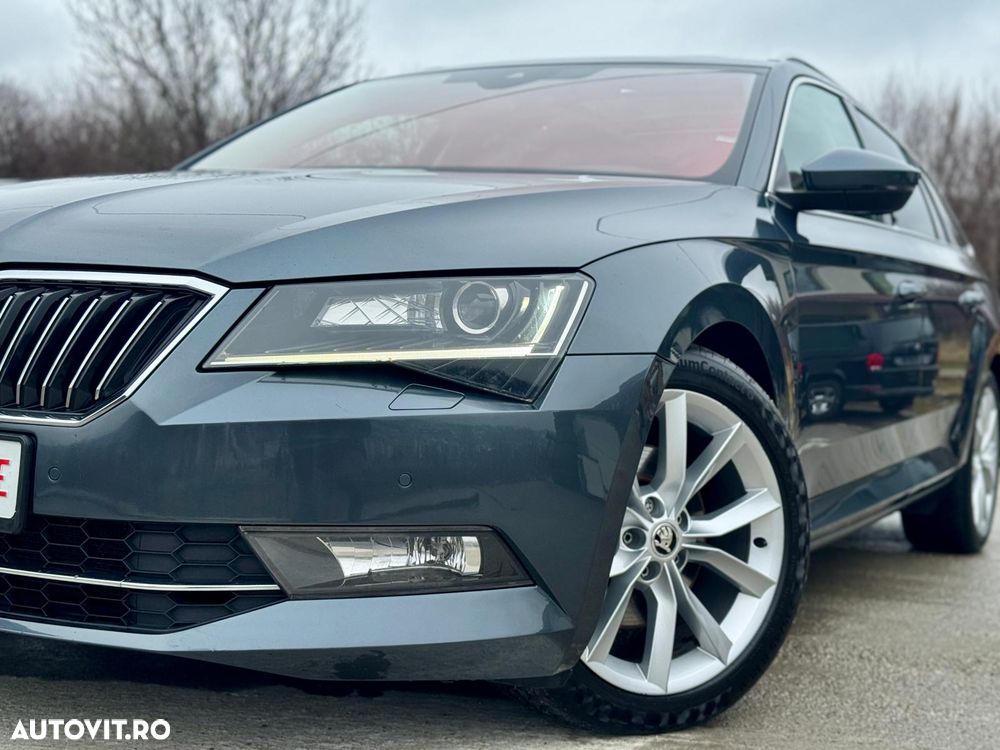 Skoda Superb 2.0 TDI DSG Premium Edition - 13
