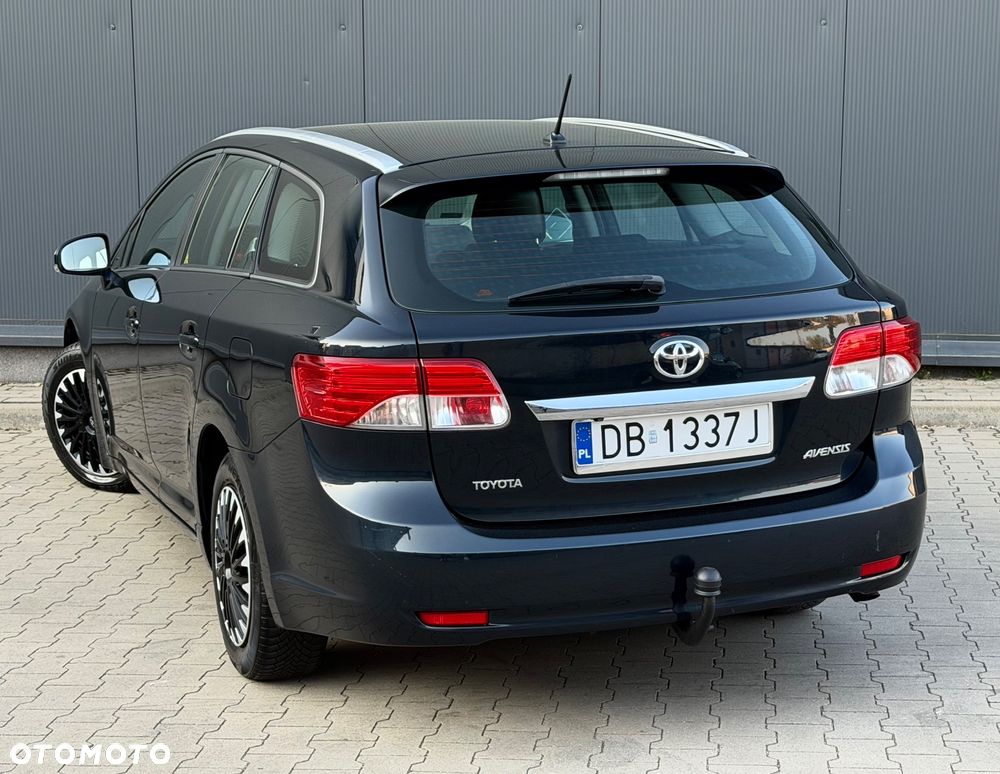 Toyota Avensis 2.0 D-4D Edition (2014) - 4