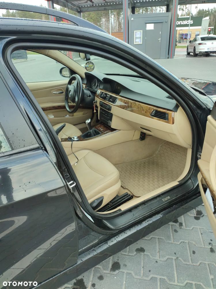 BMW Seria 3 320d - 8