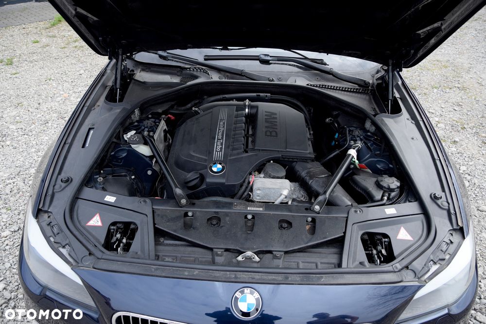 BMW Seria 5 535i Luxury Line - 13