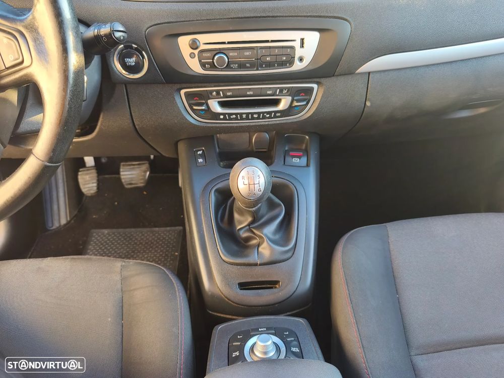 Renault Grand Scénic Energy dCi 110 S&S Dynamique - 9
