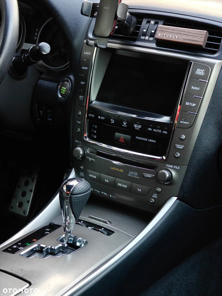 Lexus IS 250 F Sport - 29