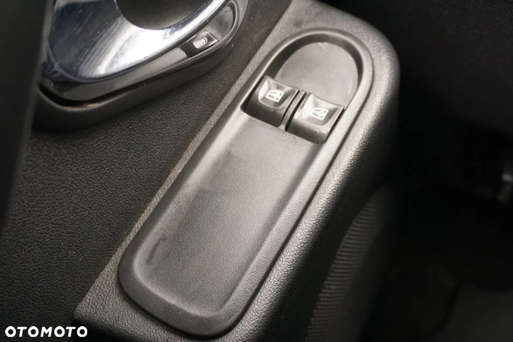 Dacia Duster 1.5 dCi Open 4x4 S&S - 29