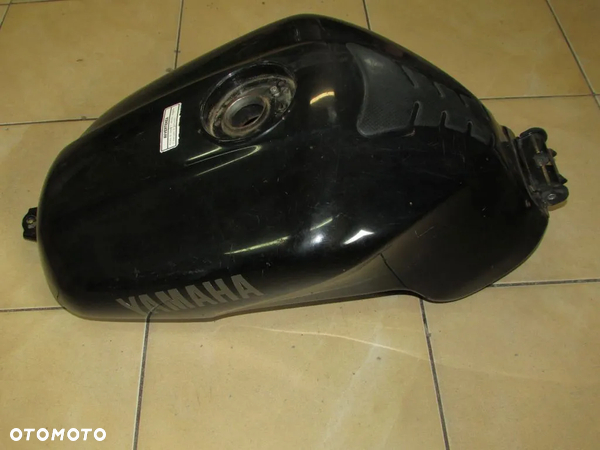 YAMAHA FZS 600 FAZER 98-02 zbiornik paliwa bak