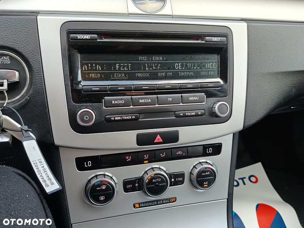 Volkswagen Passat 1.6 TDI Comfortline - 23