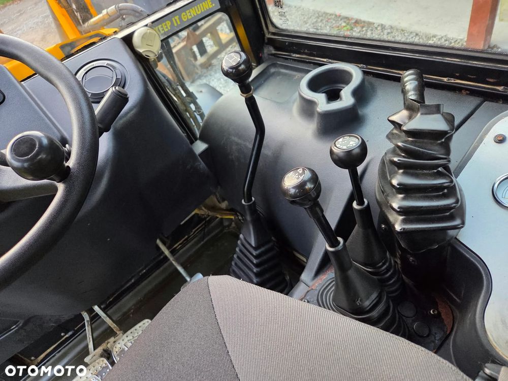 JCB 2CX - 27