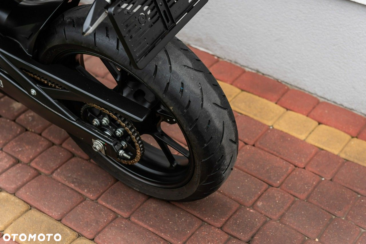 Honda CB - 8