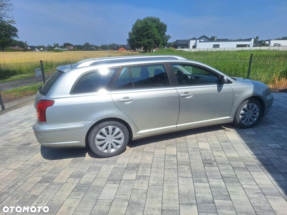 Toyota Avensis 1.8 VVT-i Combi - 3