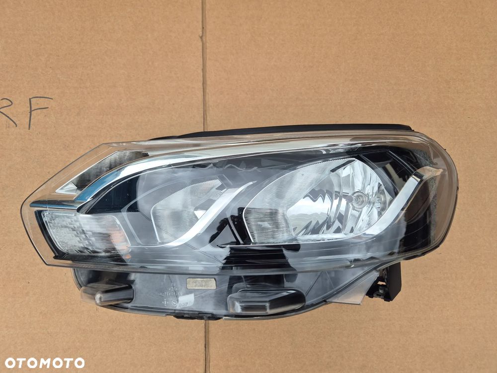 Toyota Proace lampa lewa 2016-.Zwykła. EU. - 1