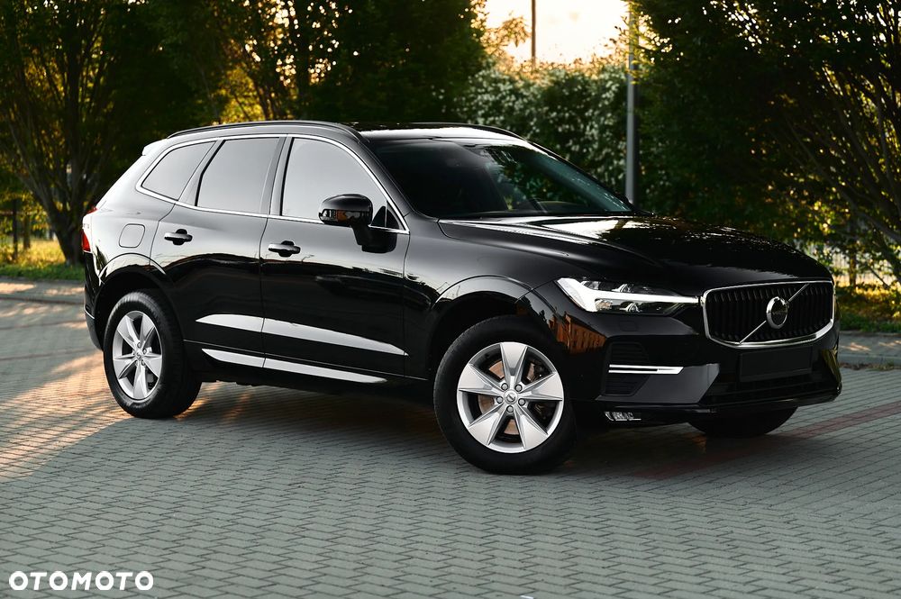 Volvo XC 60 B4 D AWD Momentum Pro - 20