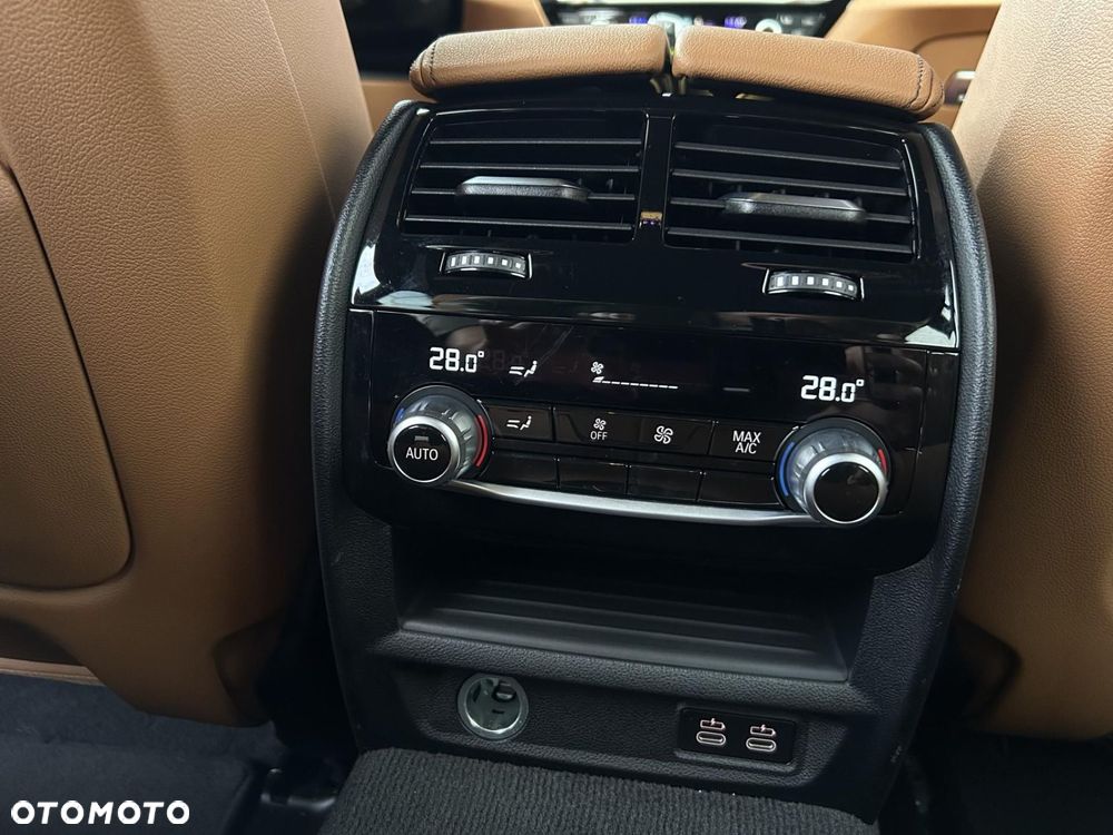 BMW Seria 5 - 21