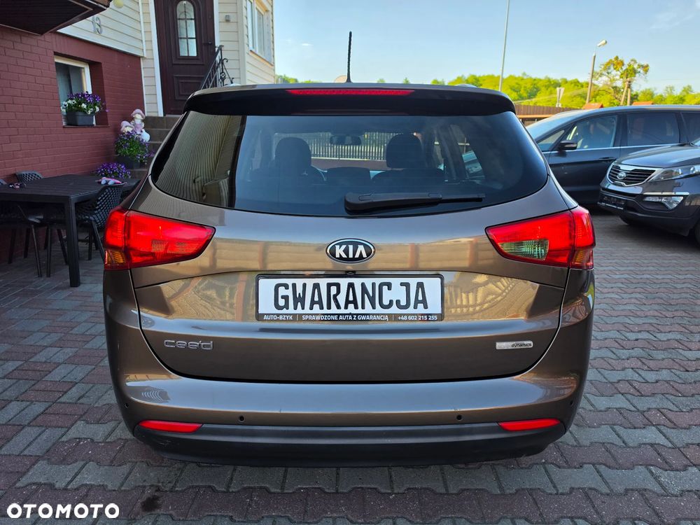 Kia Ceed 1.6 CRDi 128 ISG Spirit - 11