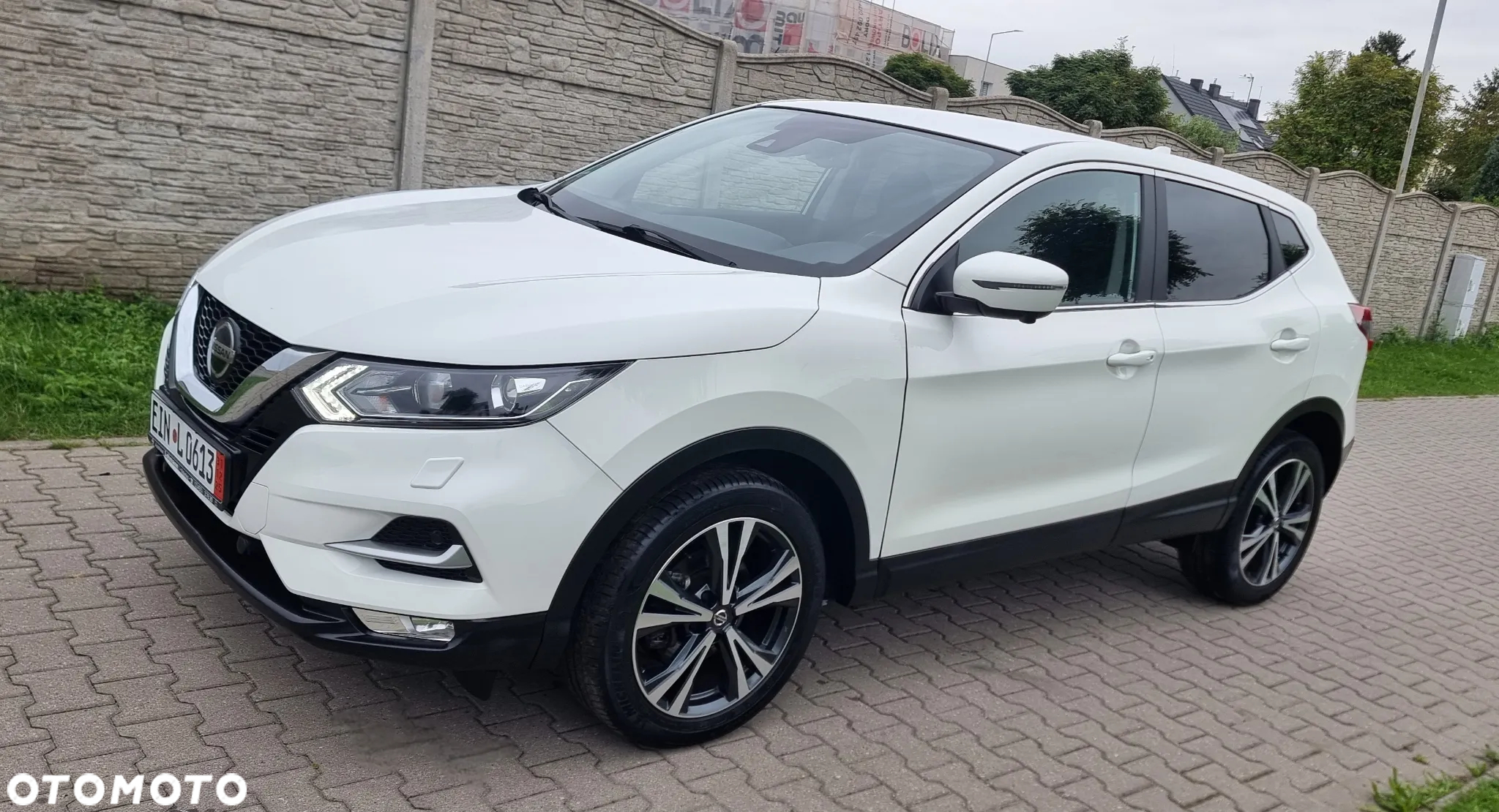 Nissan Qashqai 1.3 DIG-T TEKNA - 10
