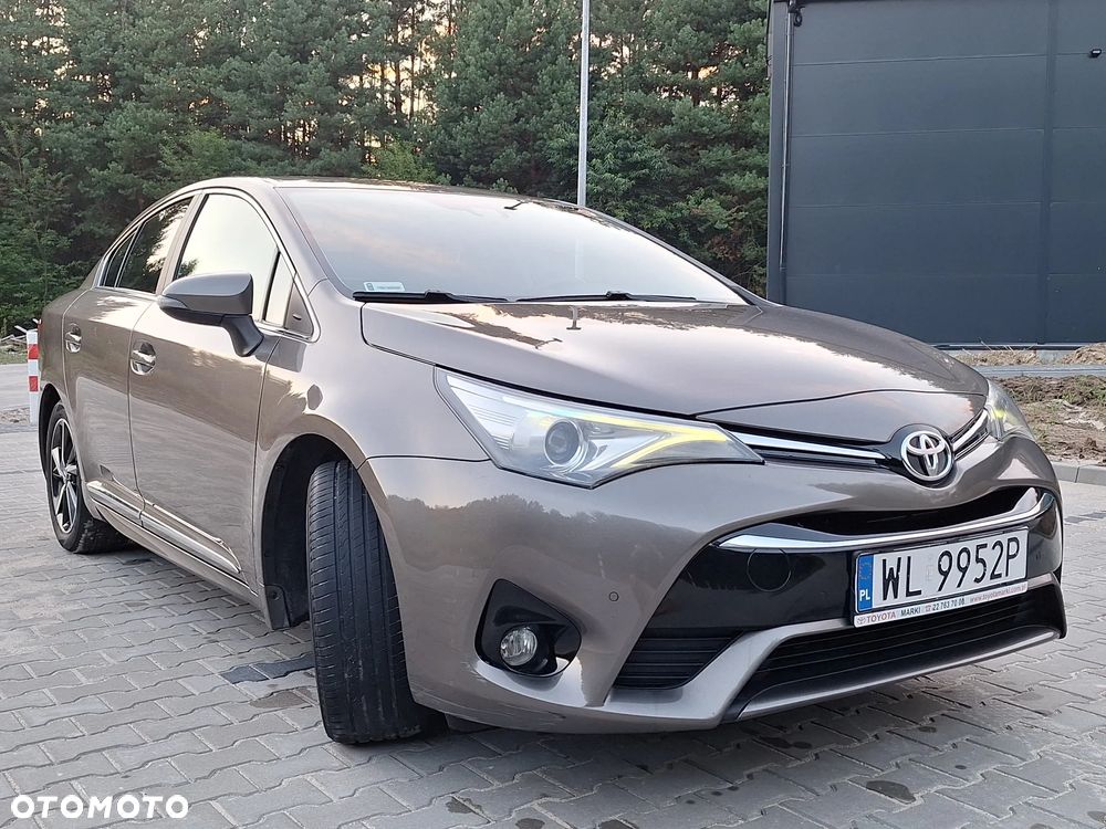 Toyota Avensis - 2