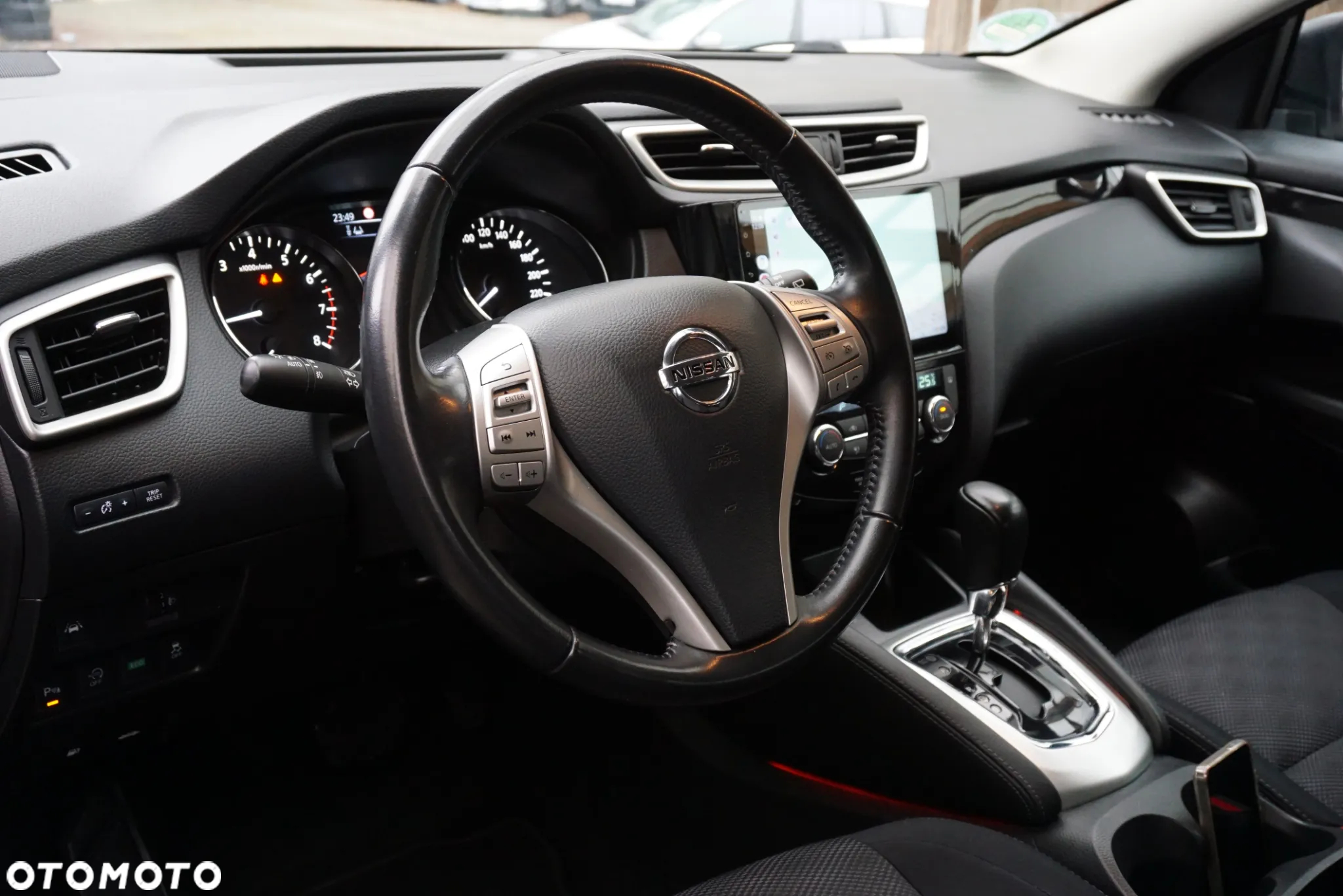 Nissan Qashqai 1.2 DIG-T Tekna Xtronic EU6 - 9