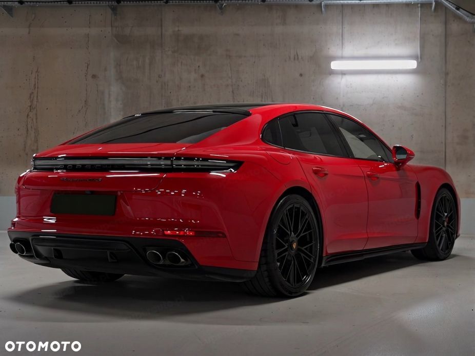 Porsche Panamera GTS - 4