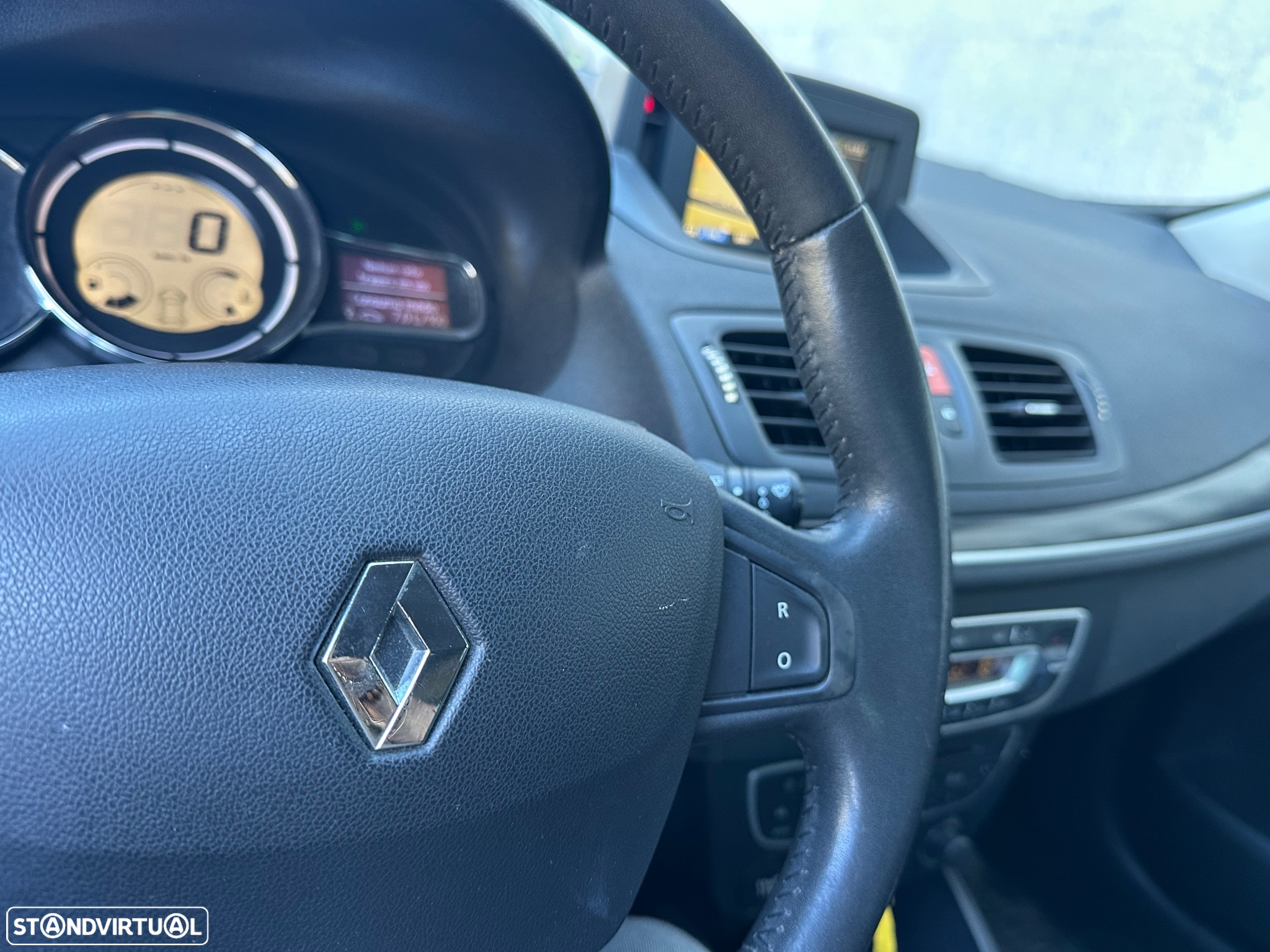 Renault Mégane Coupe 1.5 dCi Dynamique S - 16