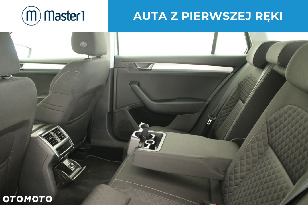 Skoda Superb 2.0 TSI Ambition DSG - 8